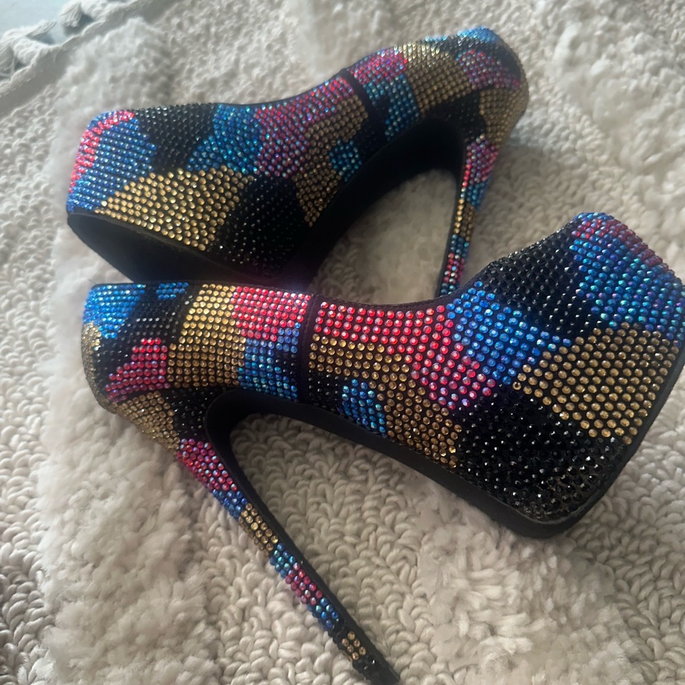Steve Madden Divinyl Stiletto Heels